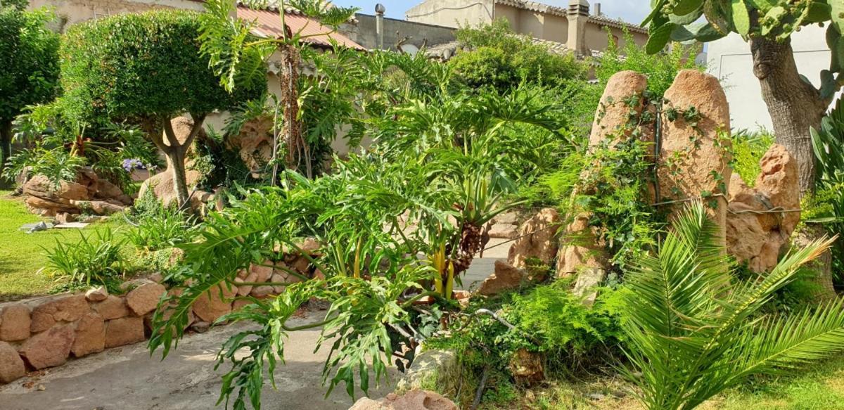 Domuseo Bed & Breakfast Quartucciu Dış mekan fotoğraf